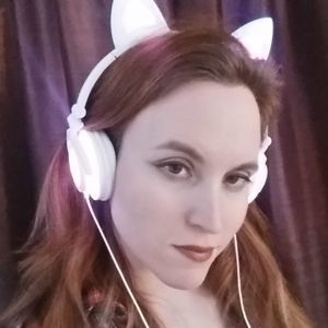 Meet your Posher, Alia